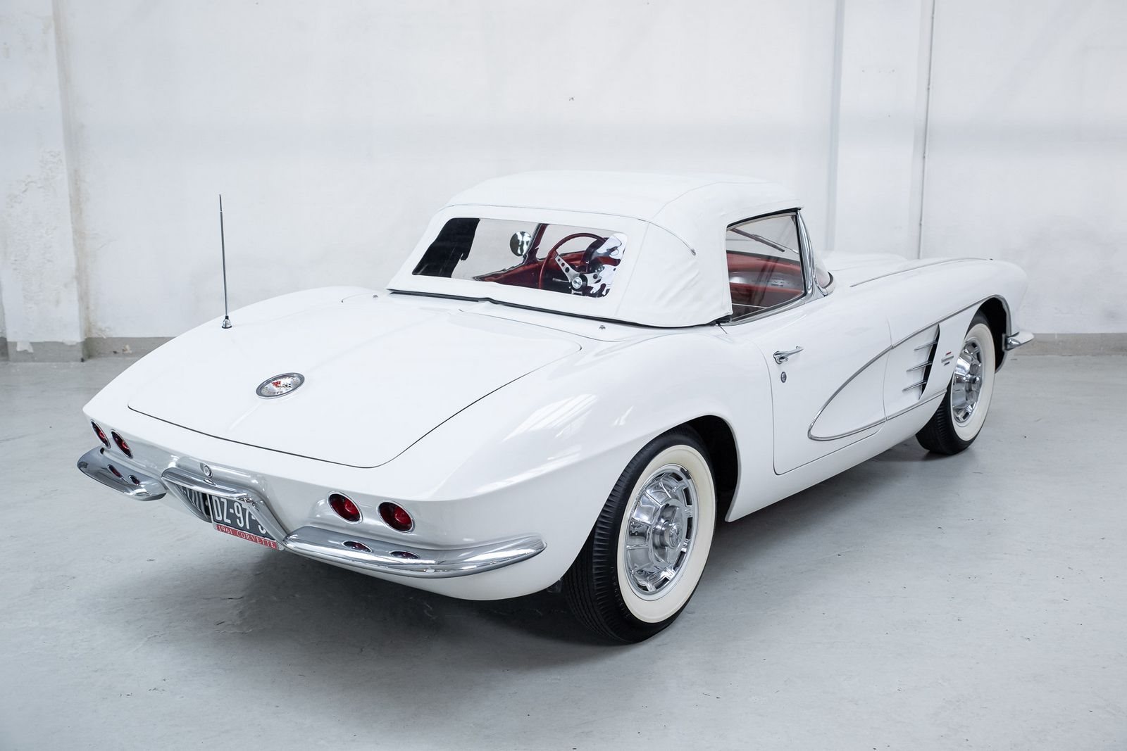 CHEVROLET CORVETTE ERMINE WHITE, foto 38