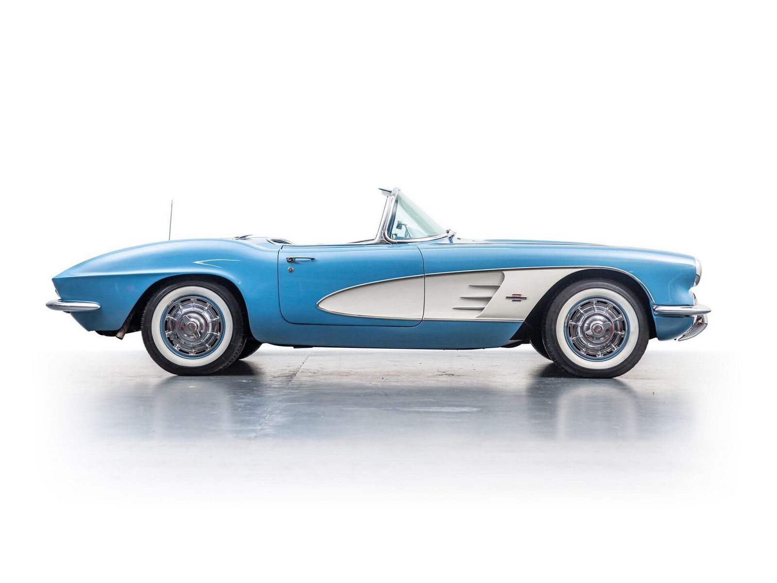 CHEVROLET CORVETTE JEWEL BLUE, foto 3