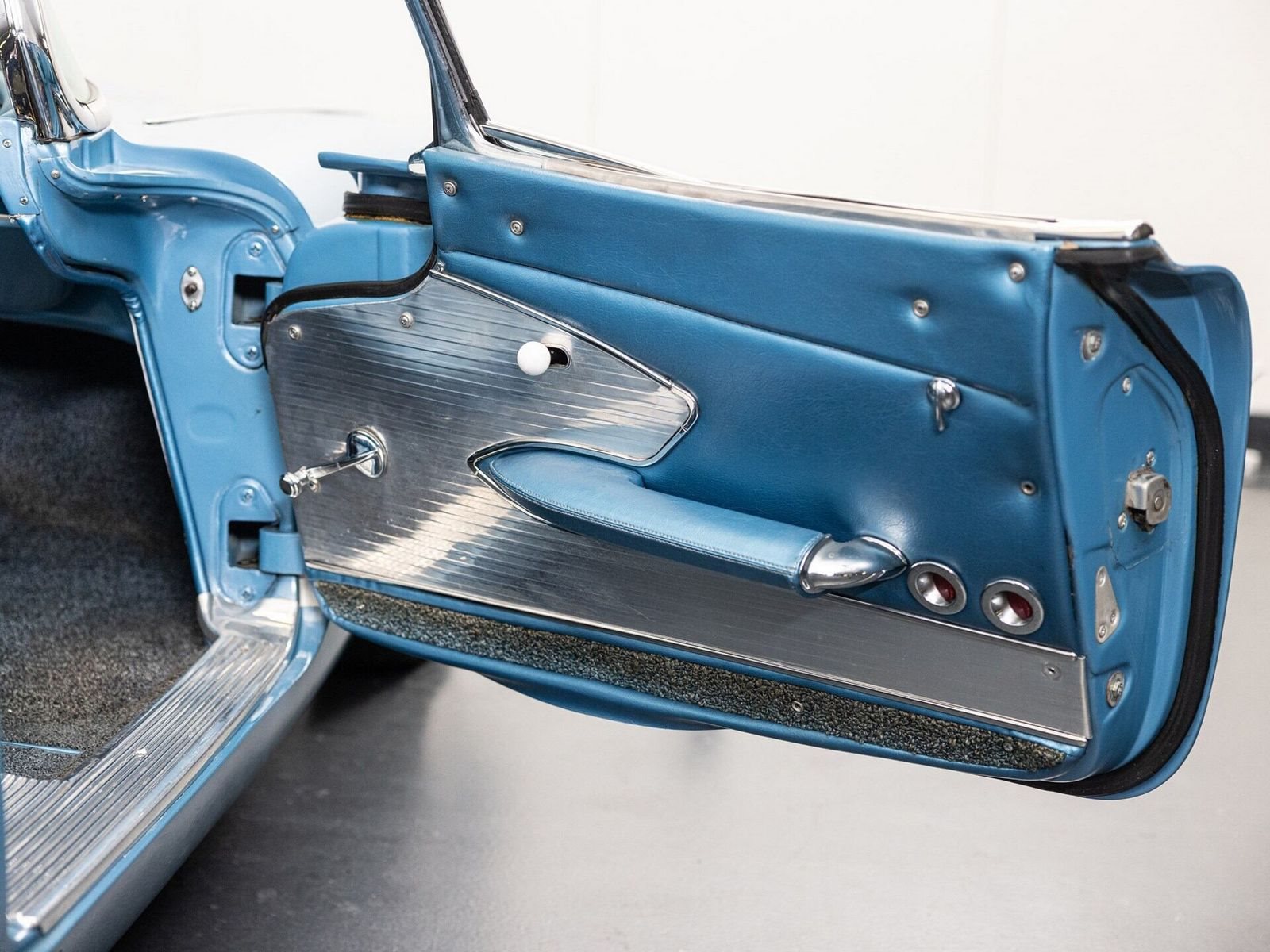 CHEVROLET CORVETTE JEWEL BLUE, foto 14
