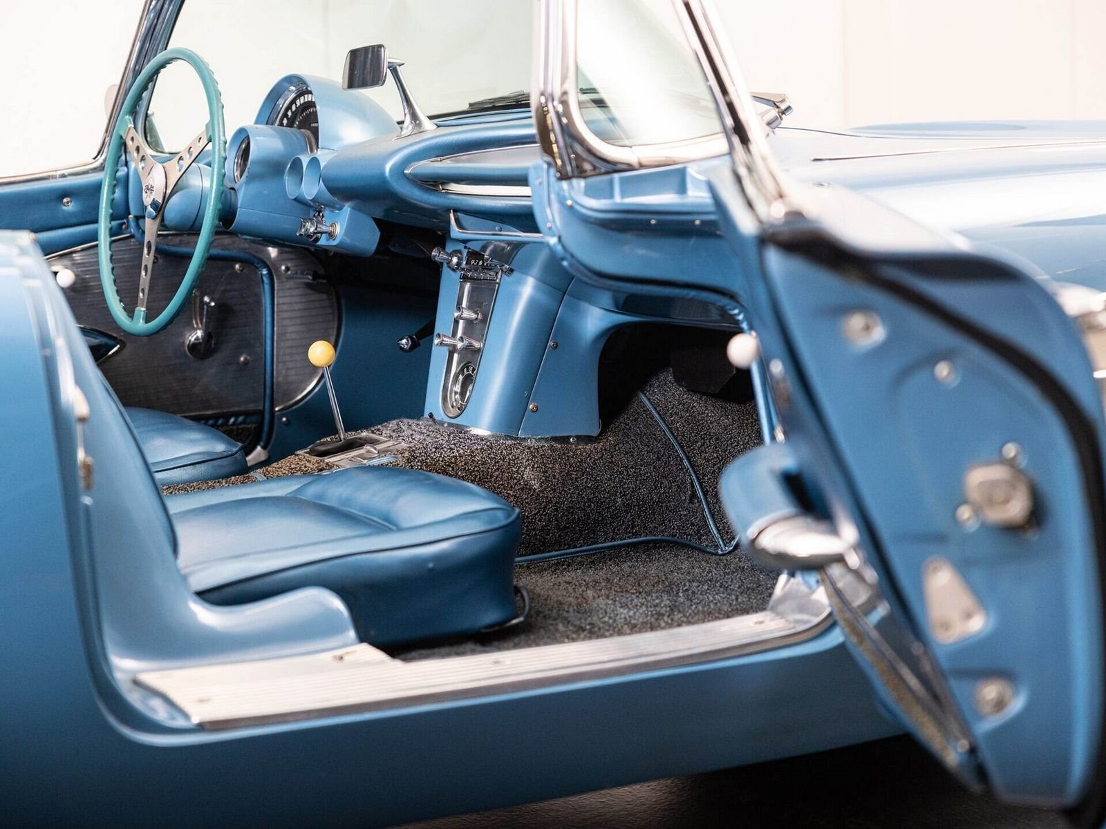 CHEVROLET CORVETTE JEWEL BLUE, foto 15