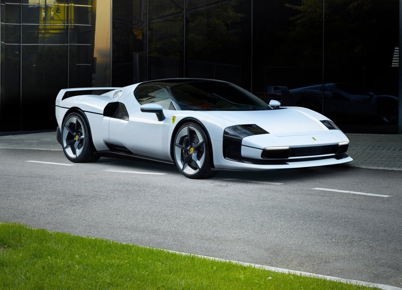 2025 - FERRARI SC40, foto 2