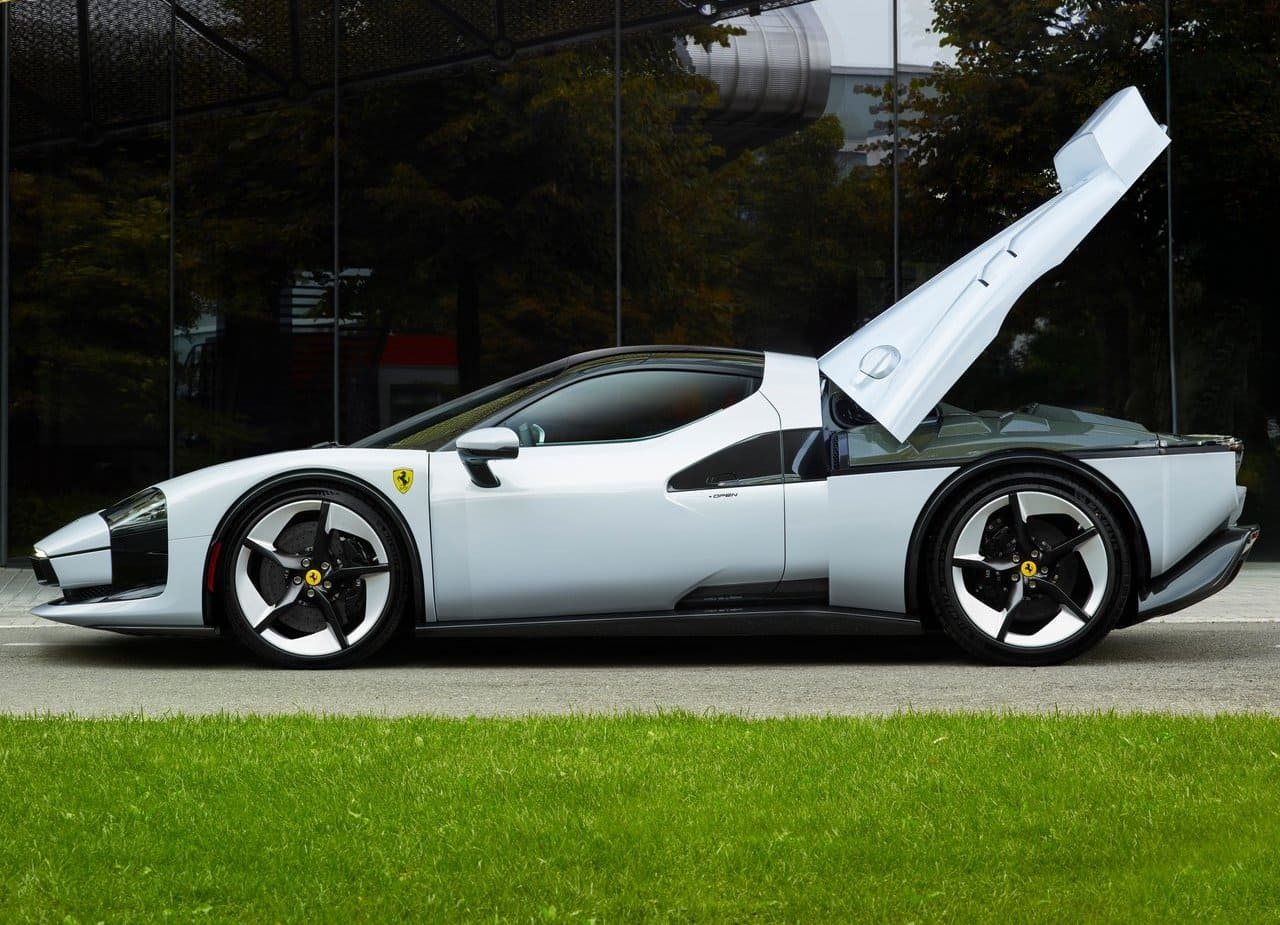 2025 - FERRARI SC40, foto 5