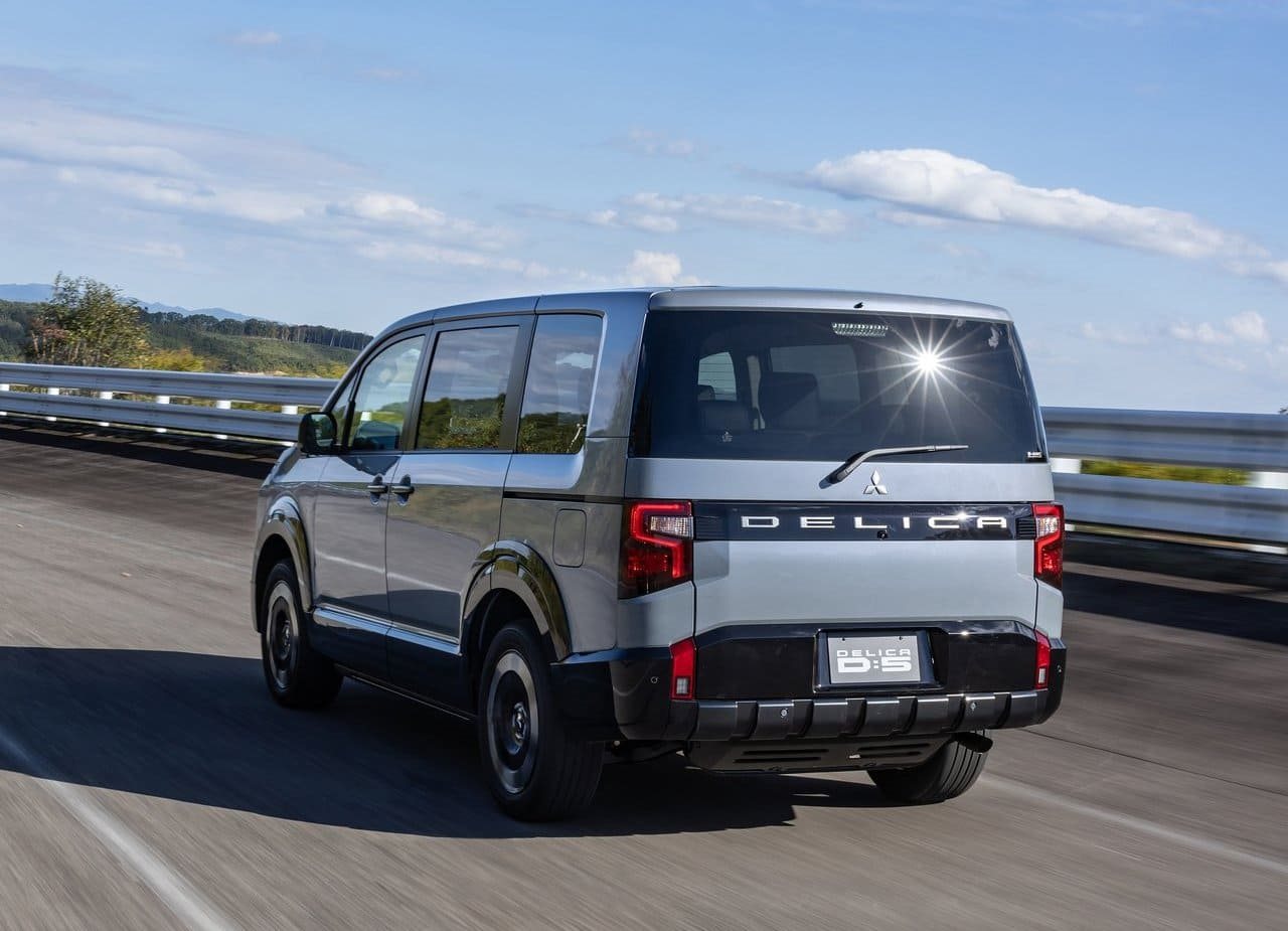 MITSUBISHI DELICA D:5 CONCEPT, foto 12
