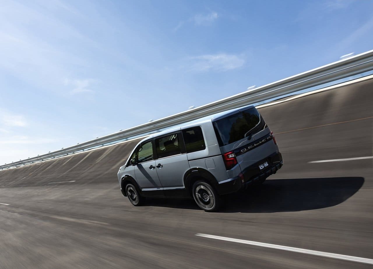 MITSUBISHI DELICA D:5 CONCEPT, foto 13