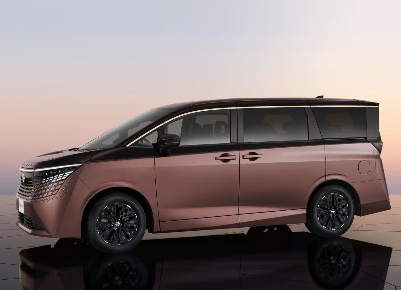 2027 - NISSAN ELGRAND, foto 4