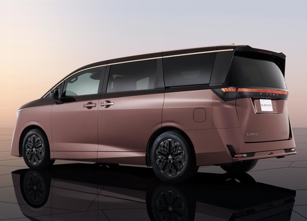 2027 - NISSAN ELGRAND, foto 7