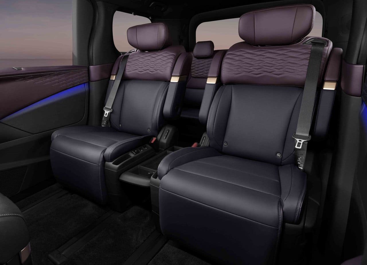 2027 - NISSAN ELGRAND, foto 13
