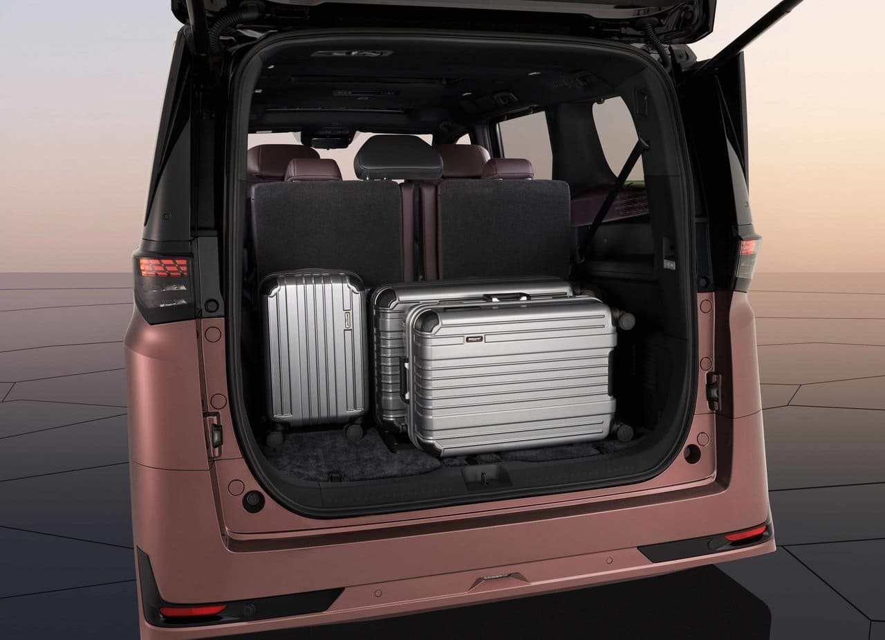2027 - NISSAN ELGRAND, foto 21