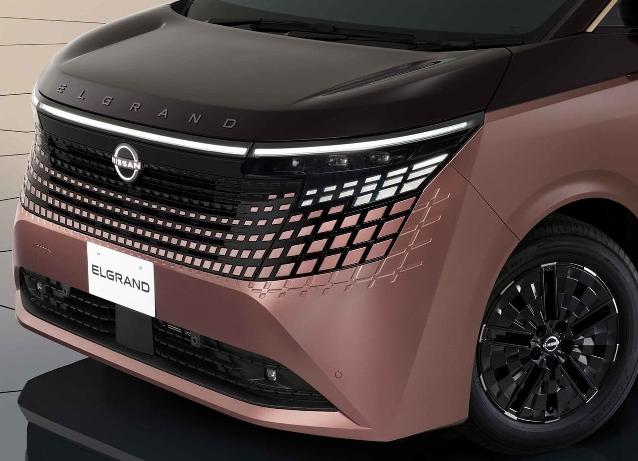 2027 - NISSAN ELGRAND, foto 22