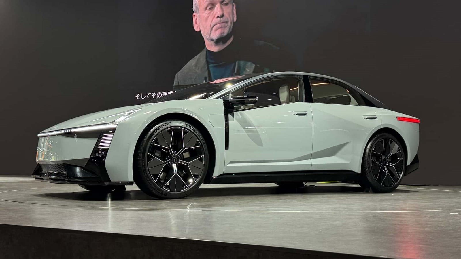 TOYOTA COROLLA CONCEPT, foto 24