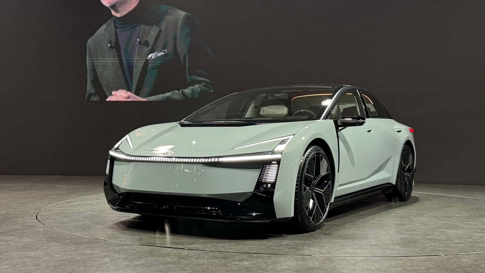 TOYOTA COROLLA CONCEPT, foto 29