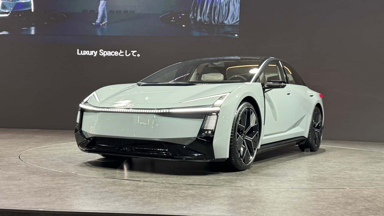 TOYOTA COROLLA CONCEPT, foto 32