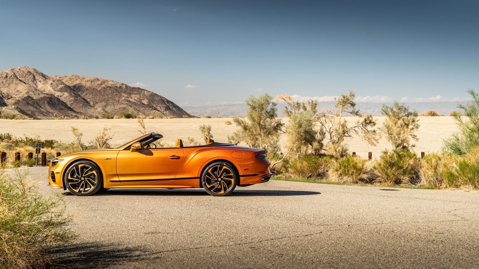 2025 - BENTLEY RANCHO MIRAGE OMBRÉ BY MULLINER COLLECTION, foto 2