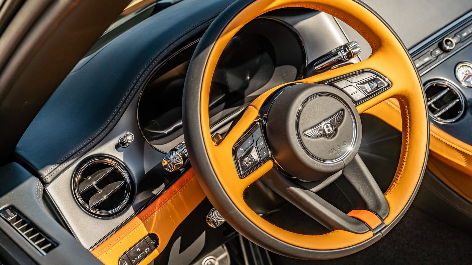 2025 - BENTLEY RANCHO MIRAGE OMBRÉ BY MULLINER COLLECTION, foto 6