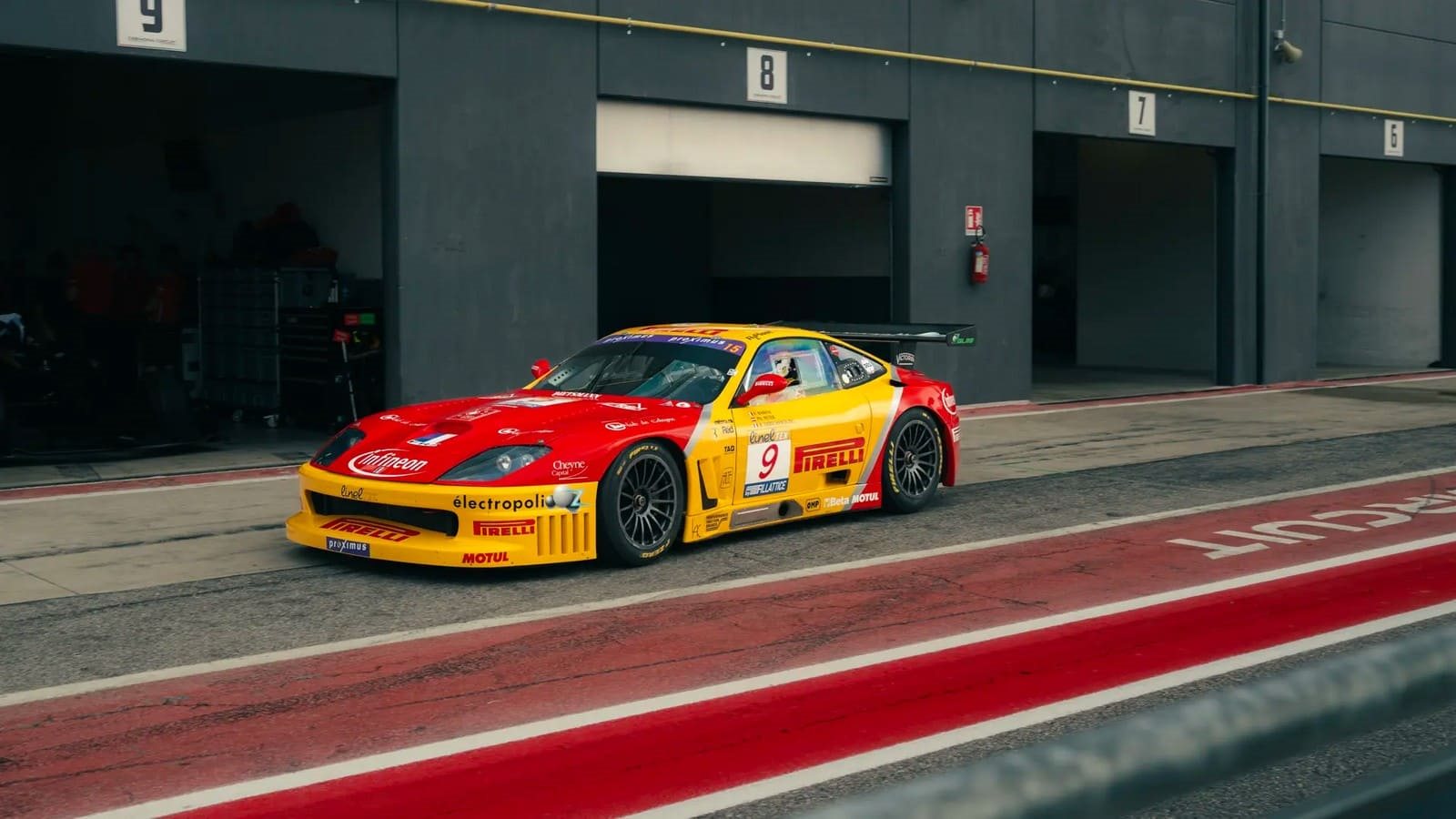 FERRARI F550 GTC, foto 1