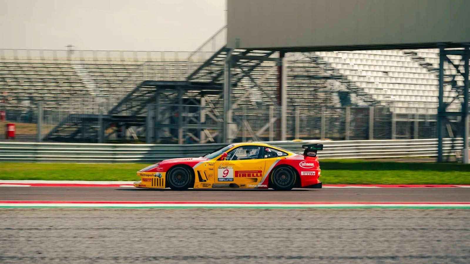 FERRARI F550 GTC, foto 2