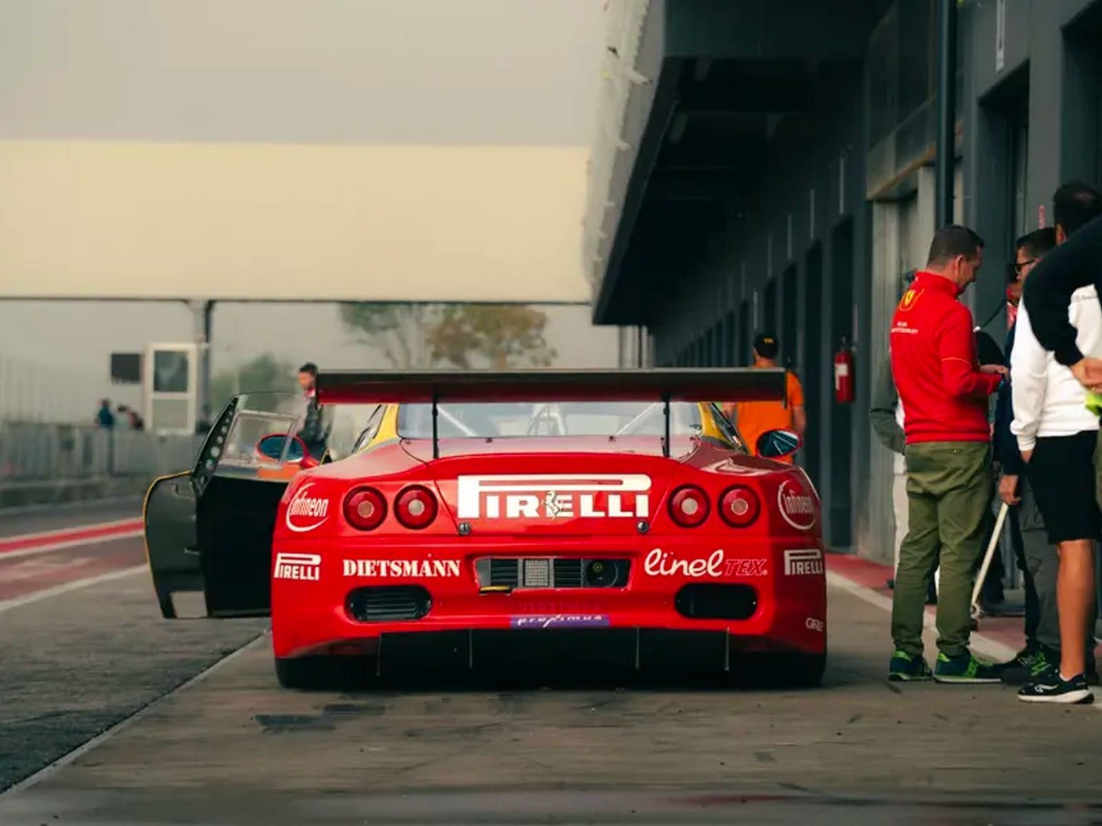 FERRARI F550 GTC, foto 9