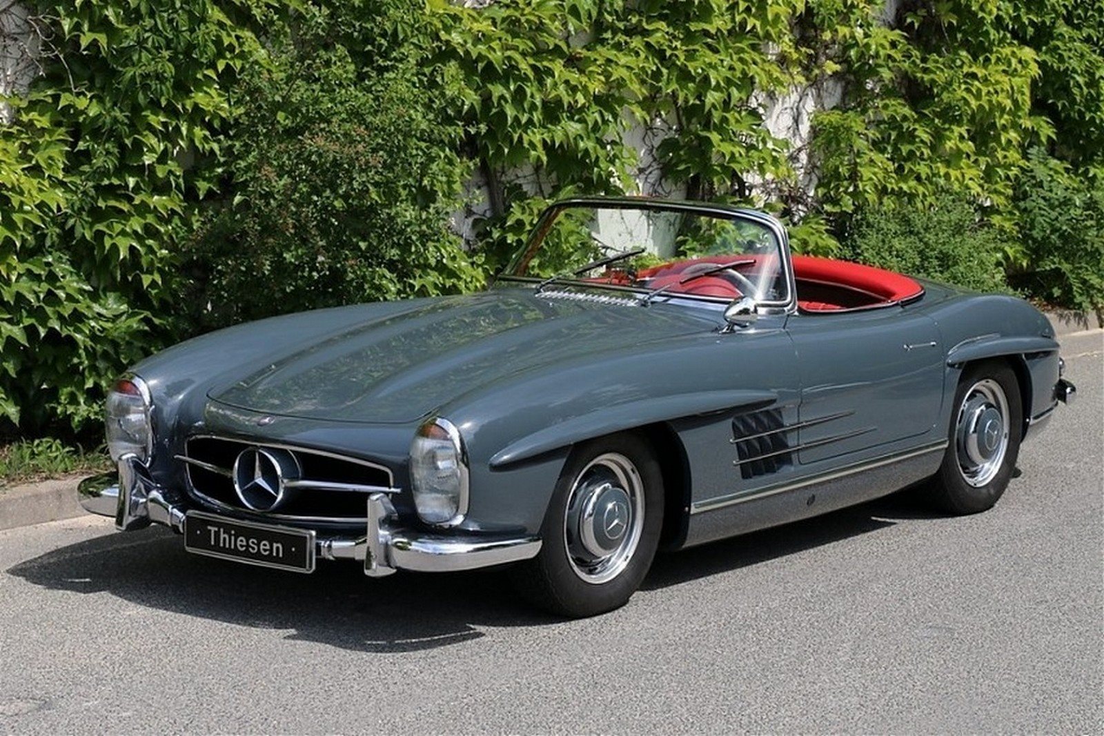 1960 - MERCEDES-BENZ 300 SL ROADSTER GREY, foto 1