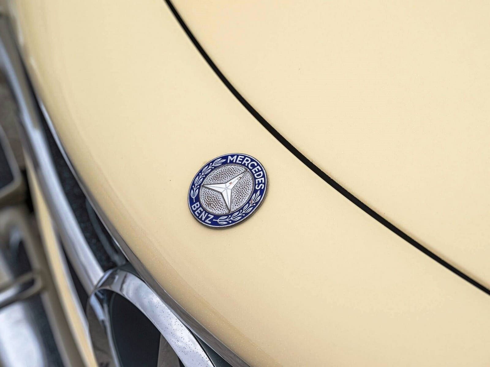 1957 - MERCEDES-BENZ 300 SL ROADSTER YELLOW, foto 4