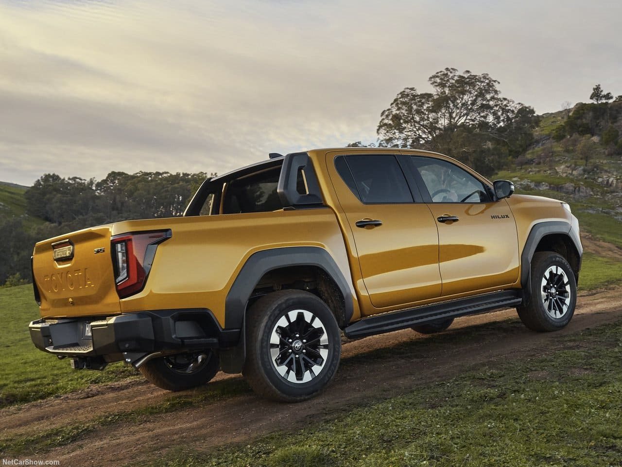 2026 - TOYOTA HILUX, foto 29
