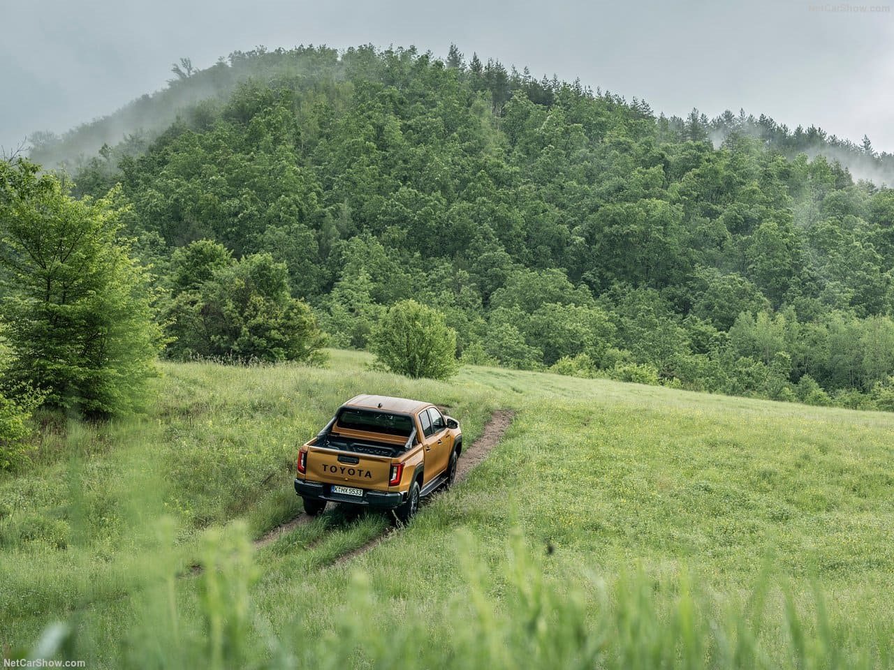 2026 - TOYOTA HILUX, foto 38