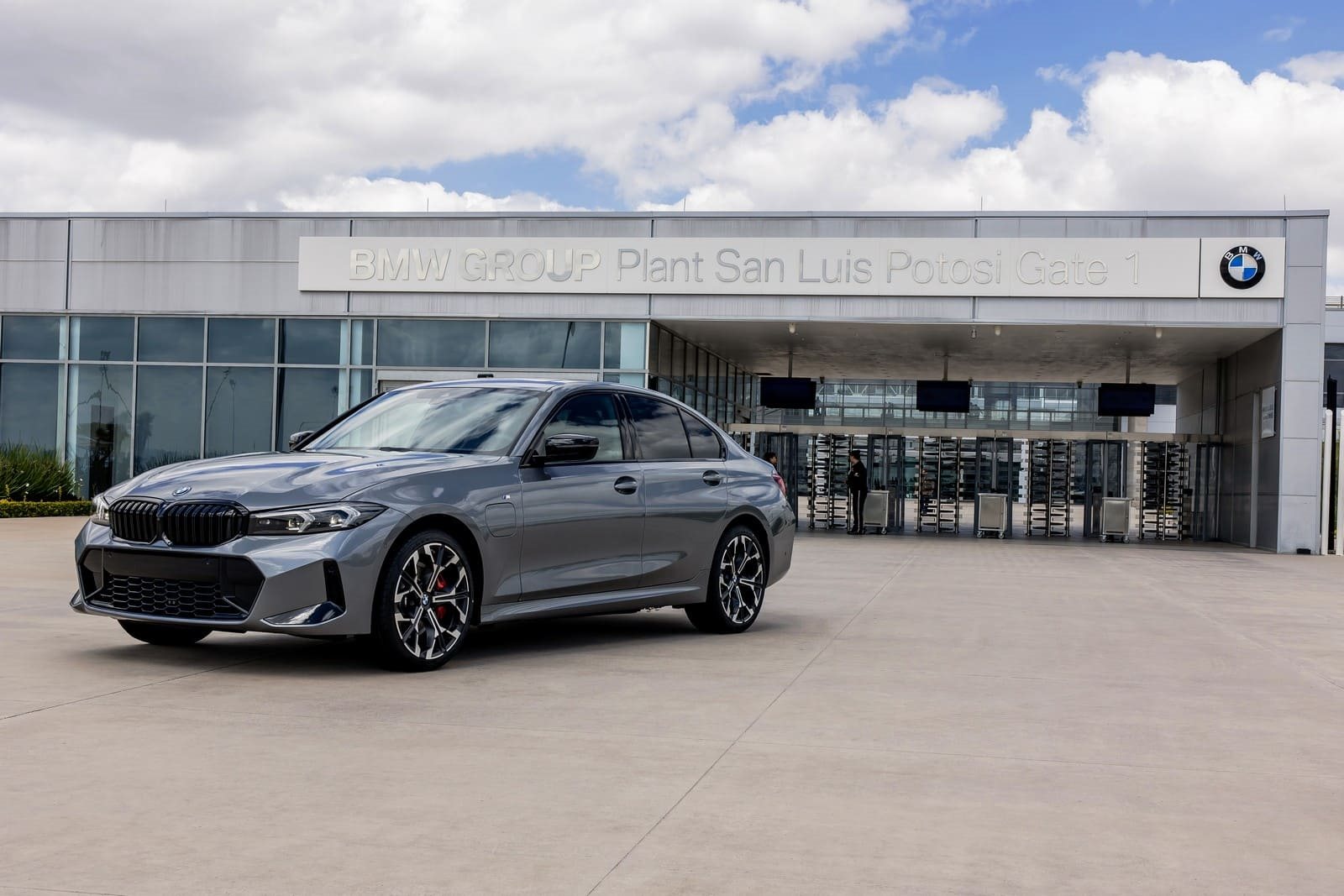 2025 - BMW 330e 50 JAHRE EDITION, foto 1