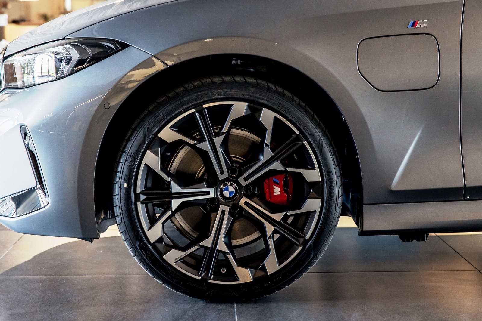 2025 - BMW 330e 50 JAHRE EDITION, foto 2