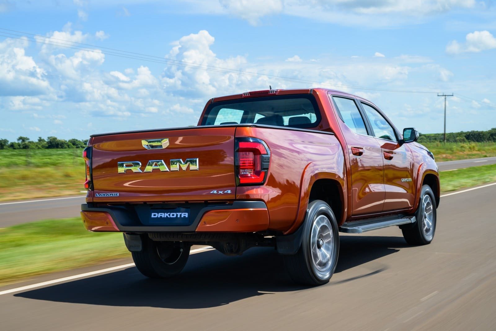 RAM DAKOTA LARAMIE, foto 13