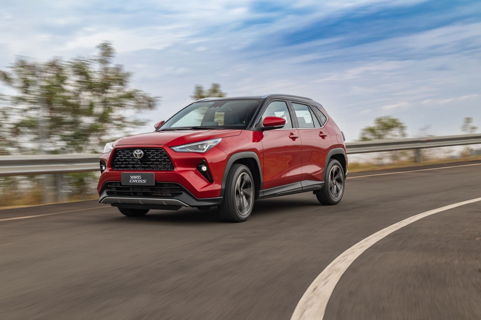 2026 - TOYOTA YARIS CROSS BR VERSION RED, foto 3