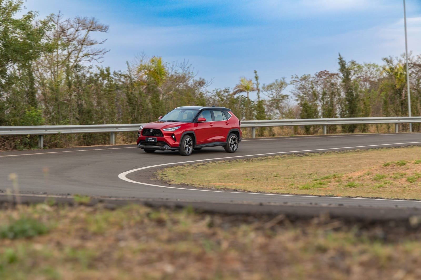 2026 - TOYOTA YARIS CROSS BR VERSION RED, foto 42