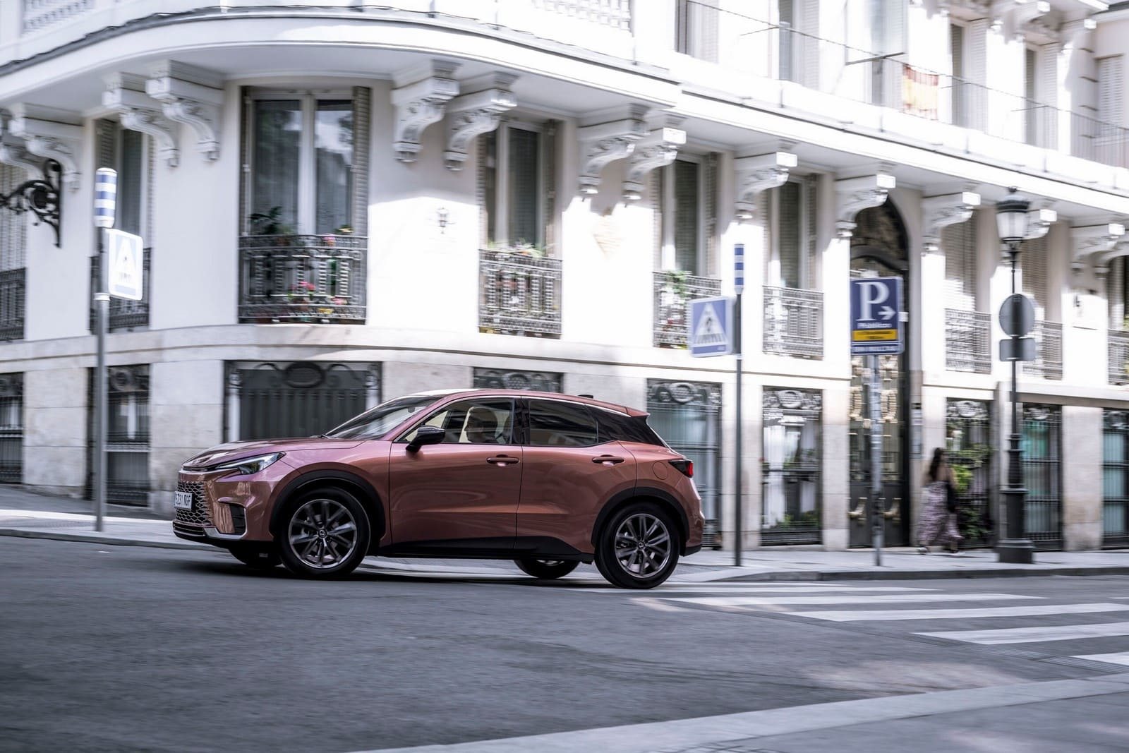 LEXUS LBX COPPER, foto 5