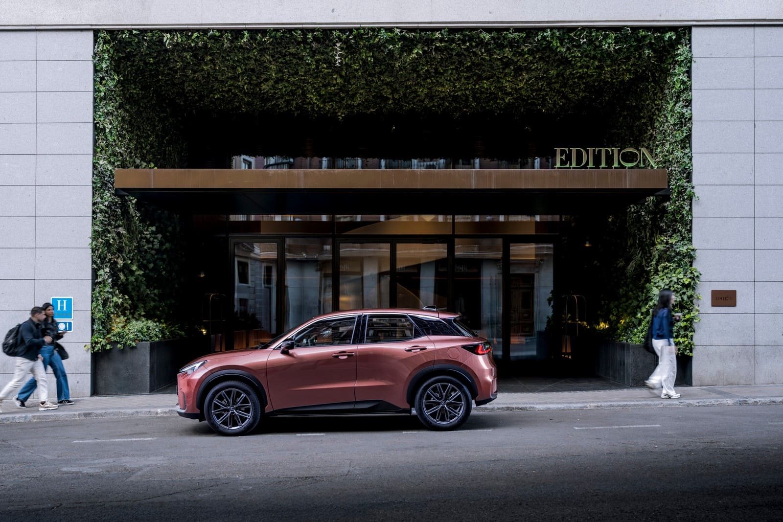 LEXUS LBX COPPER, foto 56