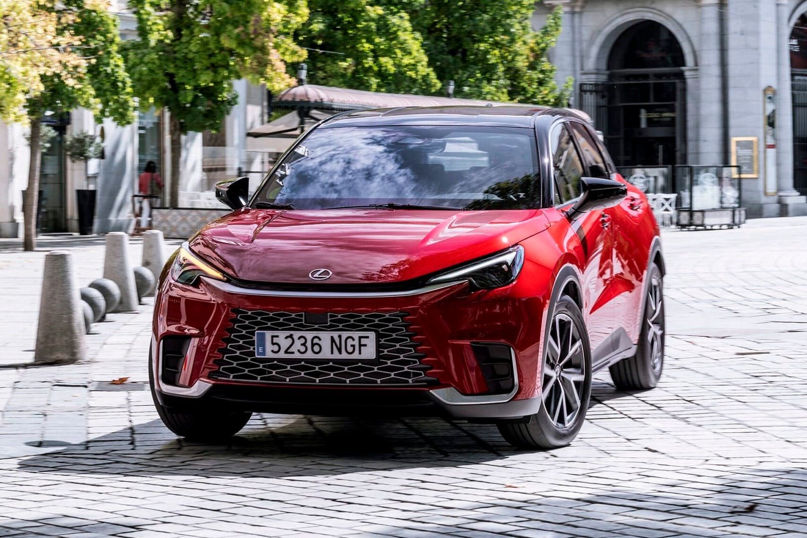 LEXUS LBX RED, foto 11