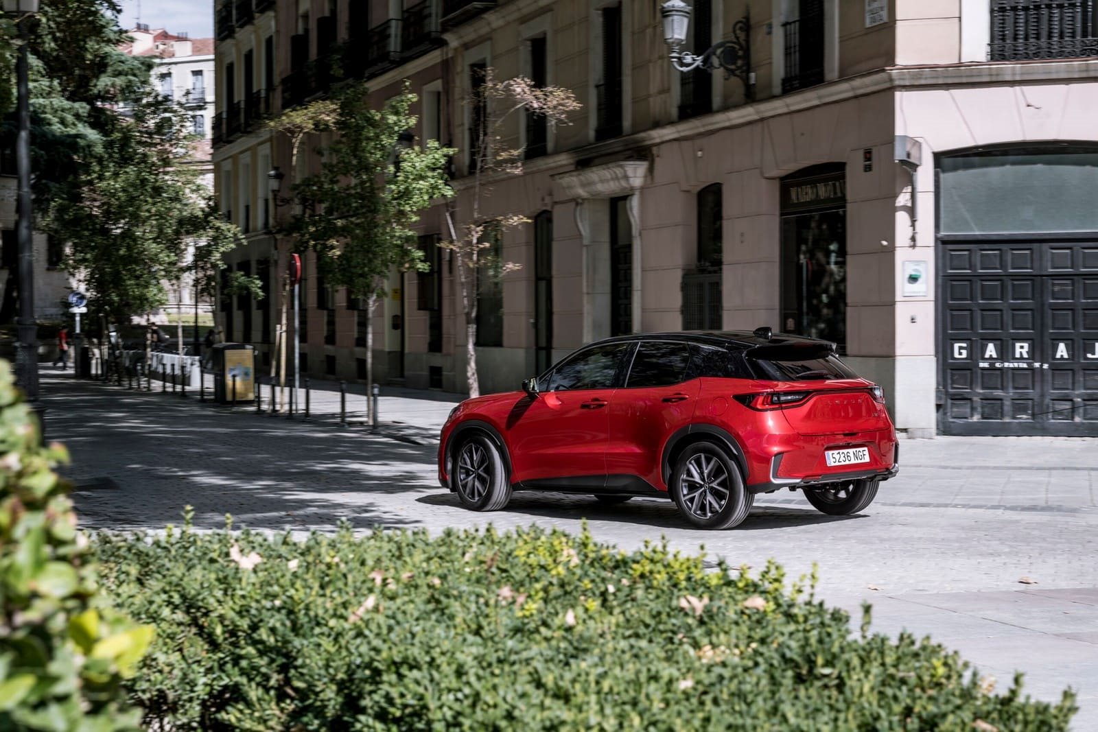 LEXUS LBX RED, foto 14