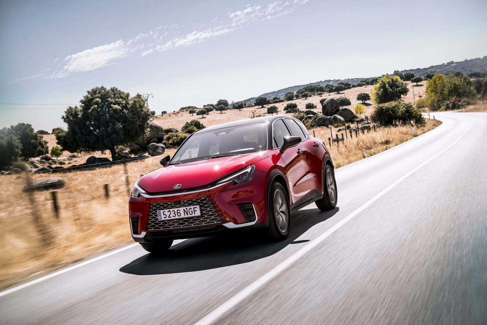 LEXUS LBX RED, foto 40