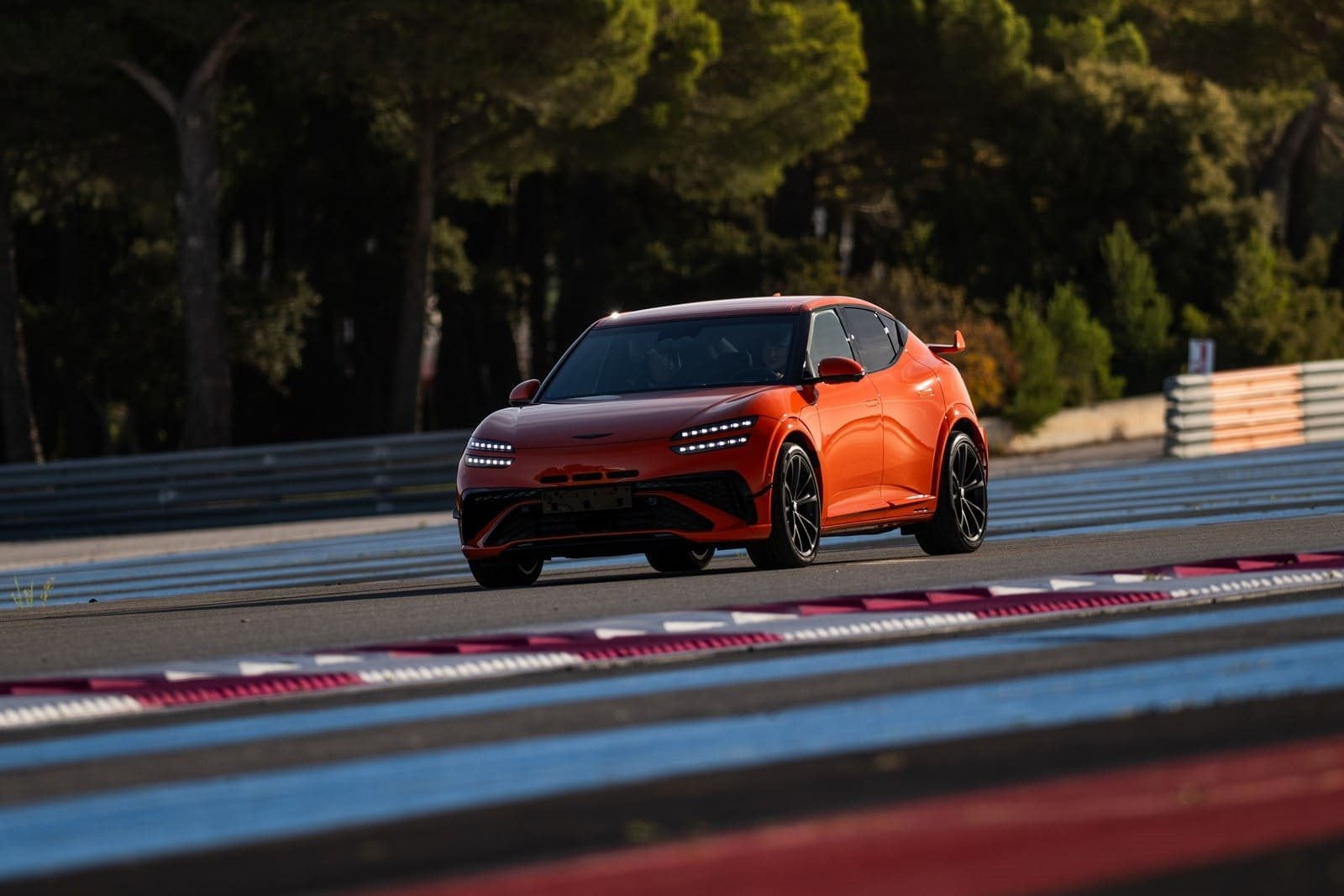 2026 - GENESIS GV60 MAGMA, foto 7