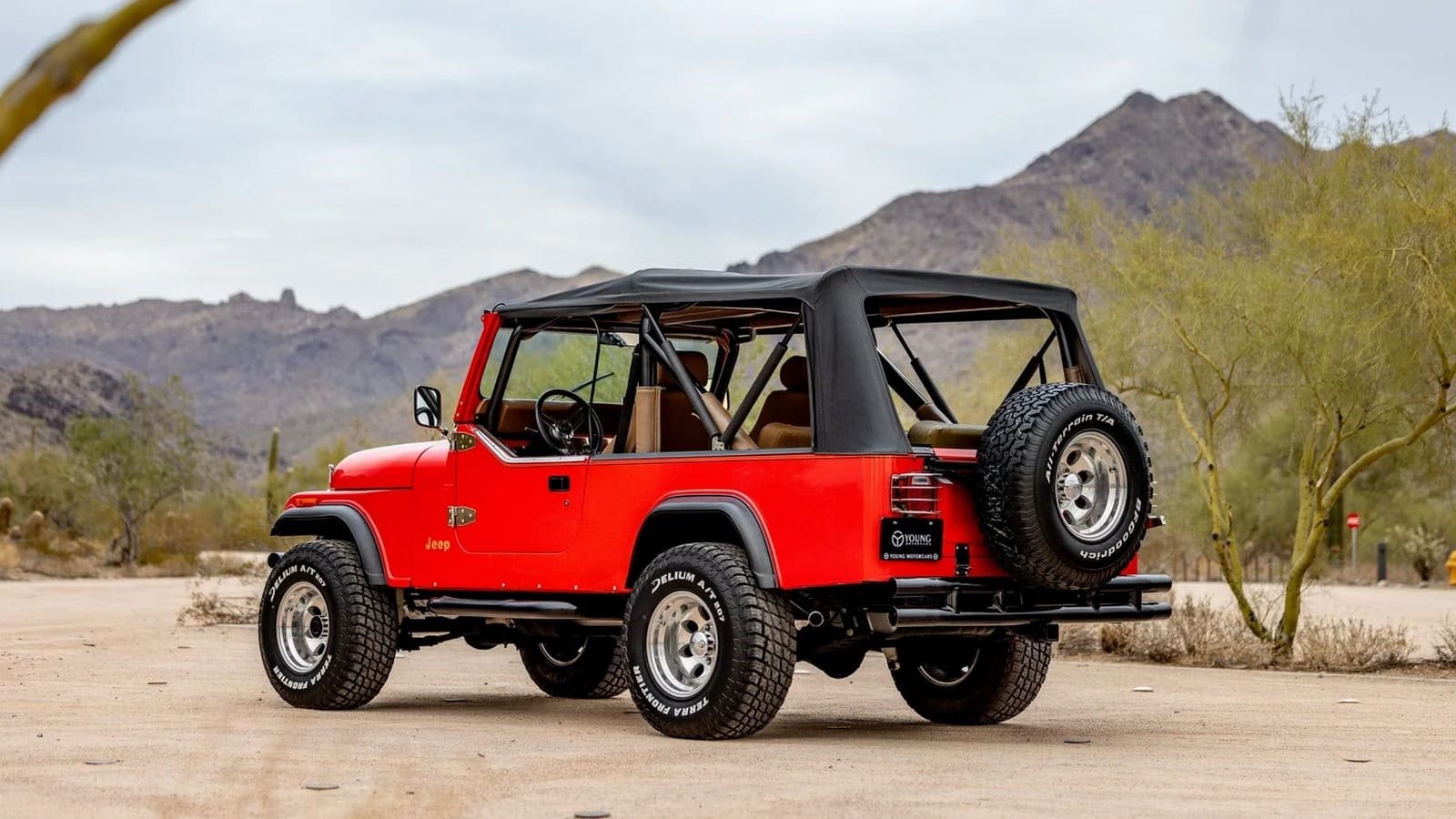 1982 - JEEP CJ-8 SCRAMBLER RED, foto 6
