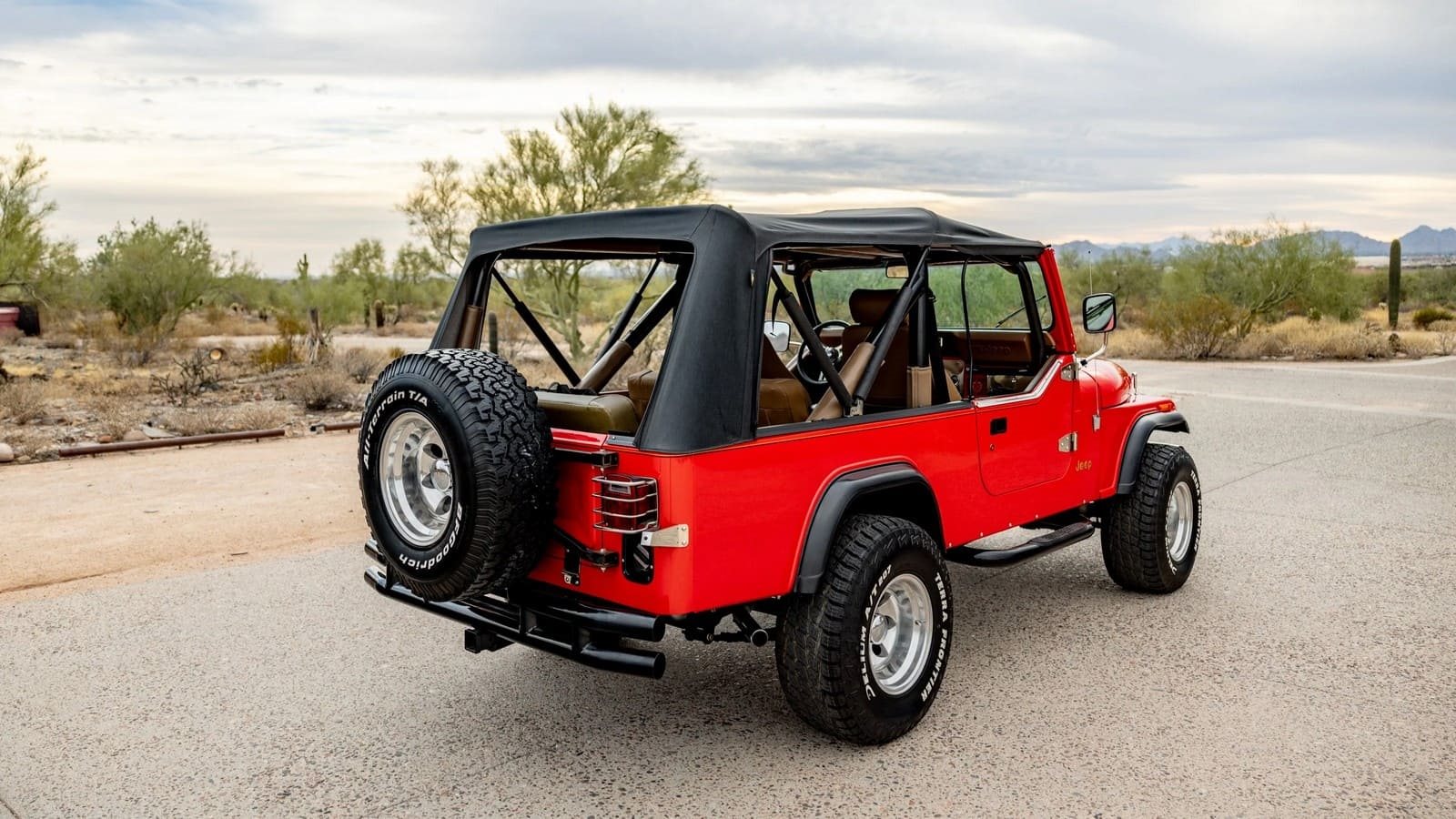 1982 - JEEP CJ-8 SCRAMBLER RED, foto 18