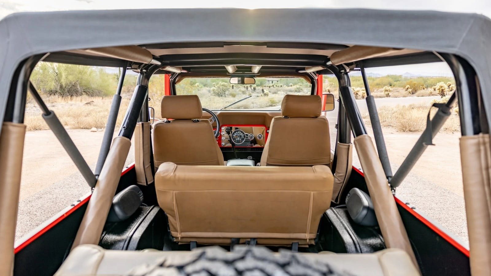 1982 - JEEP CJ-8 SCRAMBLER RED, foto 31
