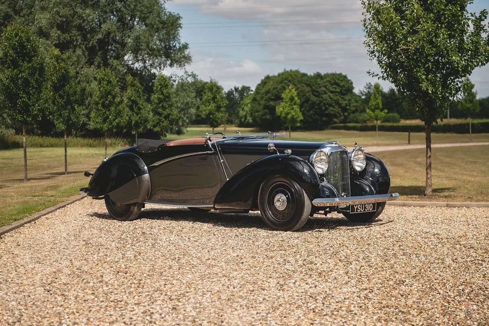 LAGONDA V12 RAPIDE DROPHEAD COUPÉ, foto 1