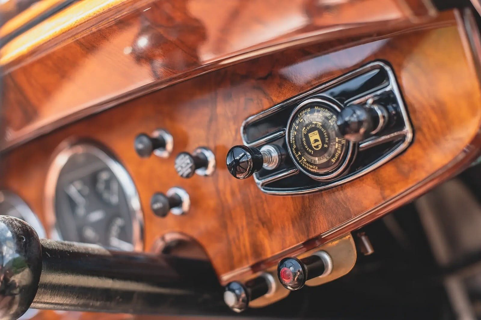 LAGONDA V12 RAPIDE DROPHEAD COUPÉ, foto 8