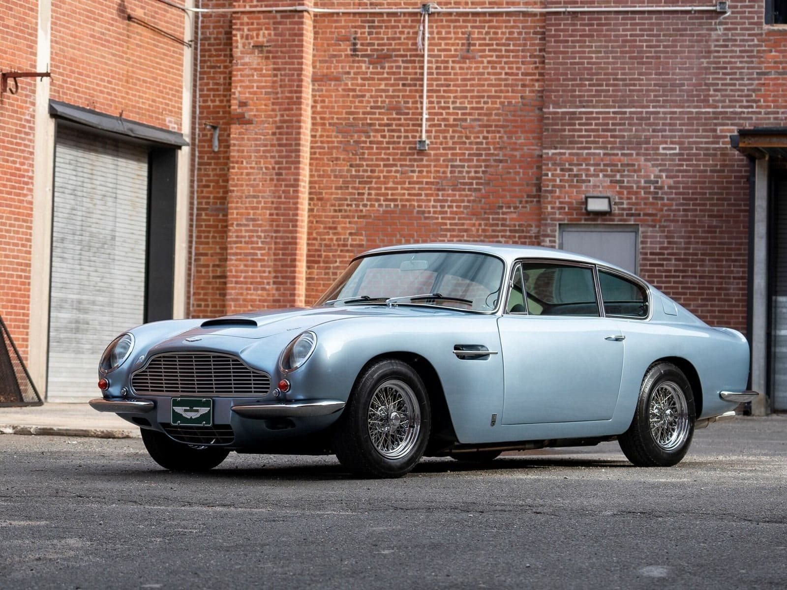 1967 - ASTON MARTIN DB6 COUPE BLUE, foto 1