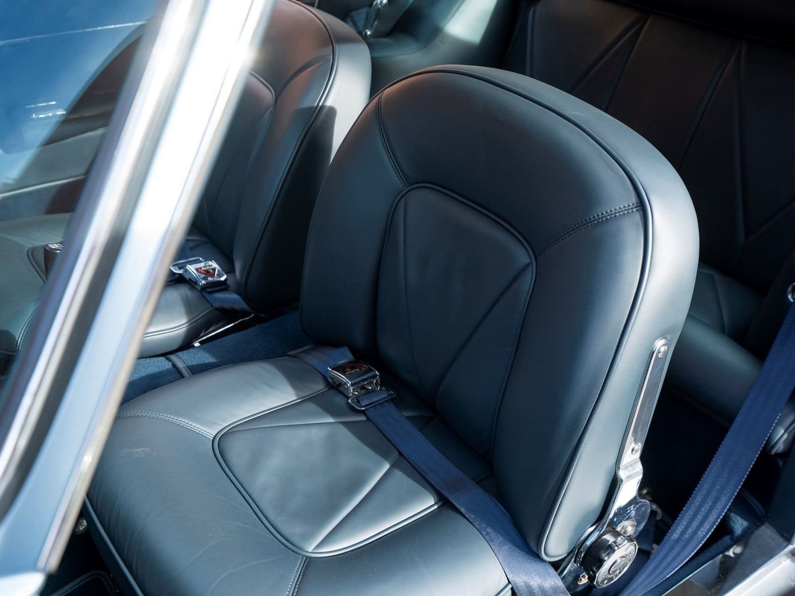 1967 - ASTON MARTIN DB6 COUPE BLUE, foto 17