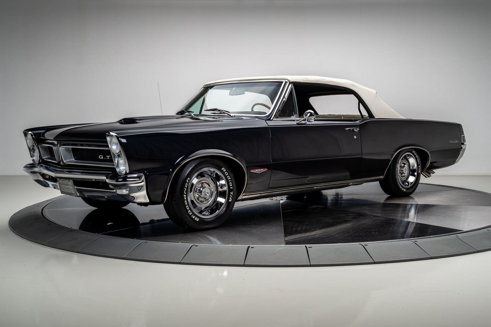 PONTIAC GTO CONVERTIBLE, foto 1