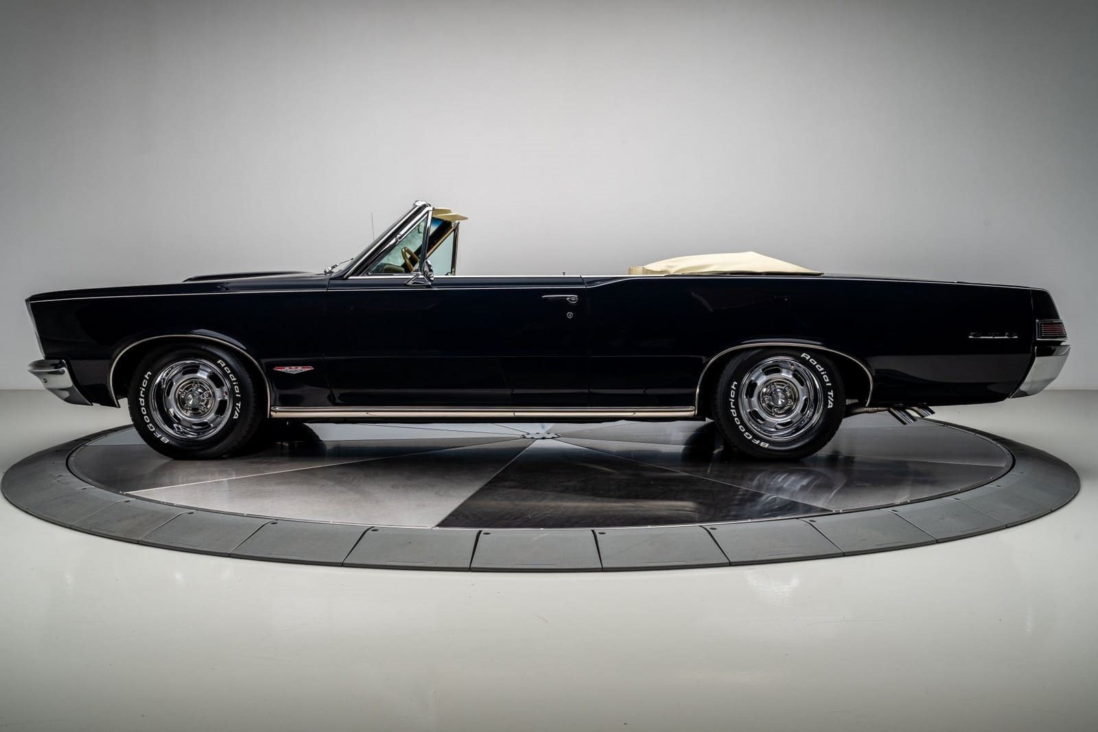 PONTIAC GTO CONVERTIBLE, foto 14