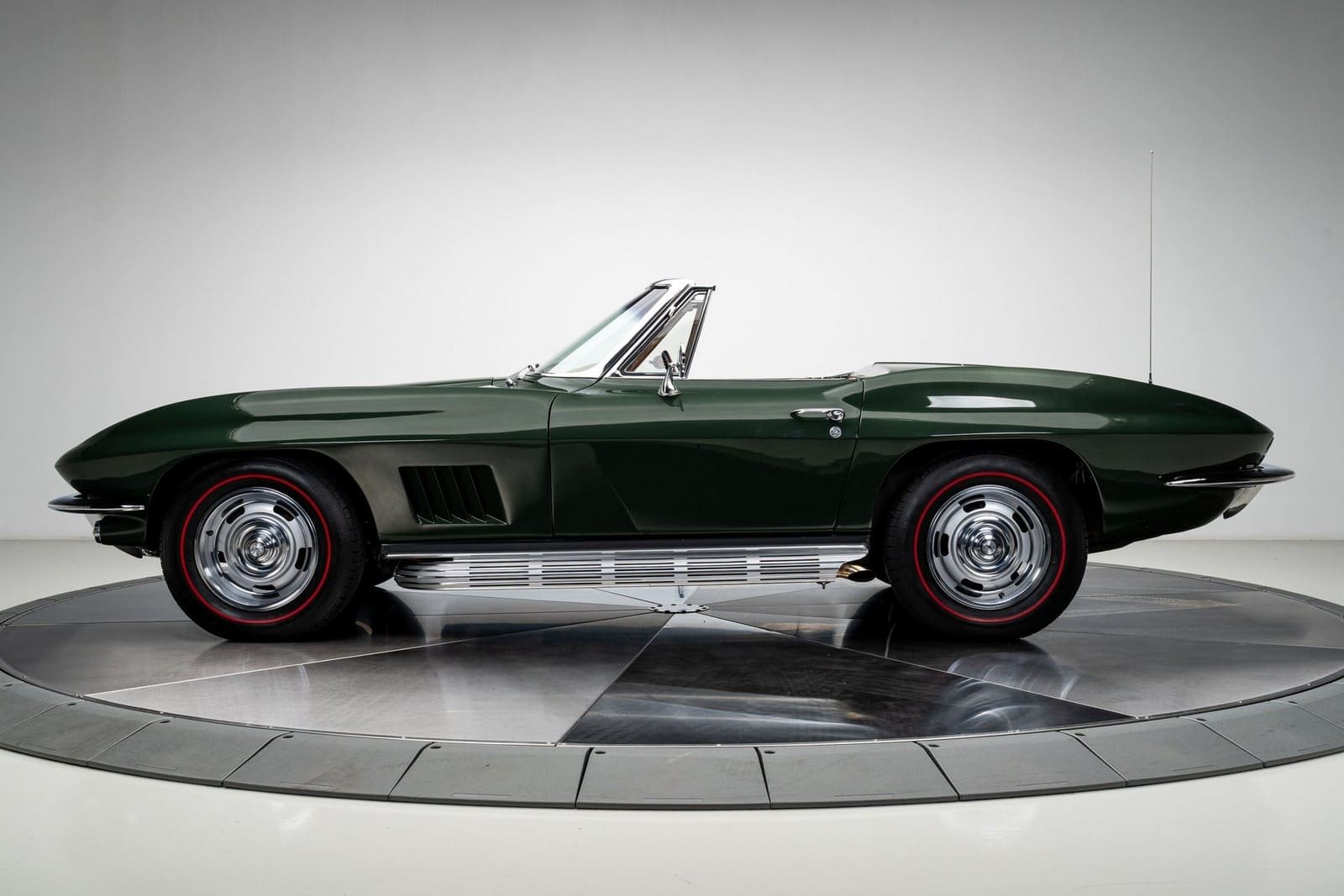 1967 - CHEVROLET CORVETTE CONVERTIBLE GOODWOOD GREEN, foto 15
