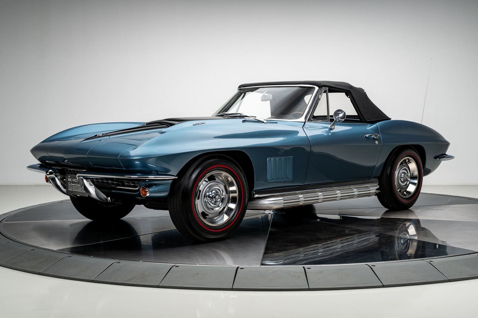 1967 - CHEVROLET CORVETTE CONVERTIBLE LYNNDALE BLUE, foto 1