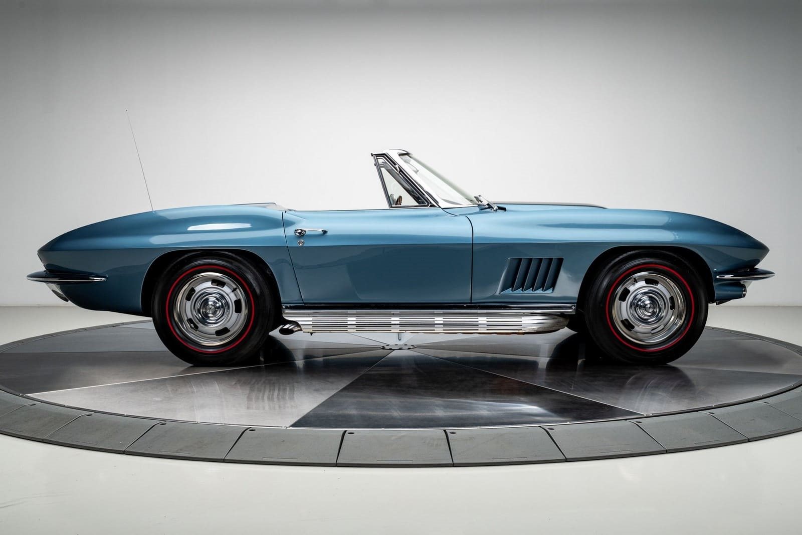 1967 - CHEVROLET CORVETTE CONVERTIBLE LYNNDALE BLUE, foto 14