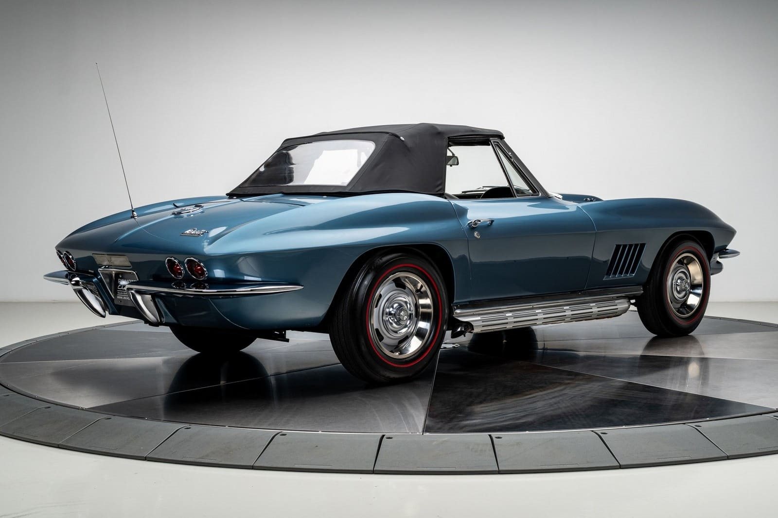 1967 - CHEVROLET CORVETTE CONVERTIBLE LYNNDALE BLUE, foto 17