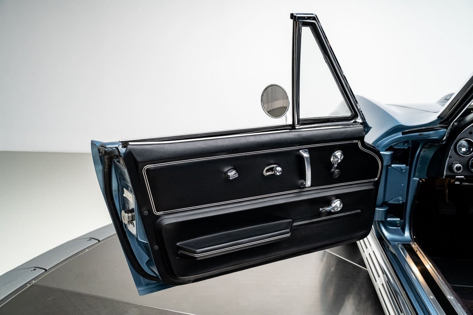 1967 - CHEVROLET CORVETTE CONVERTIBLE LYNNDALE BLUE, foto 46